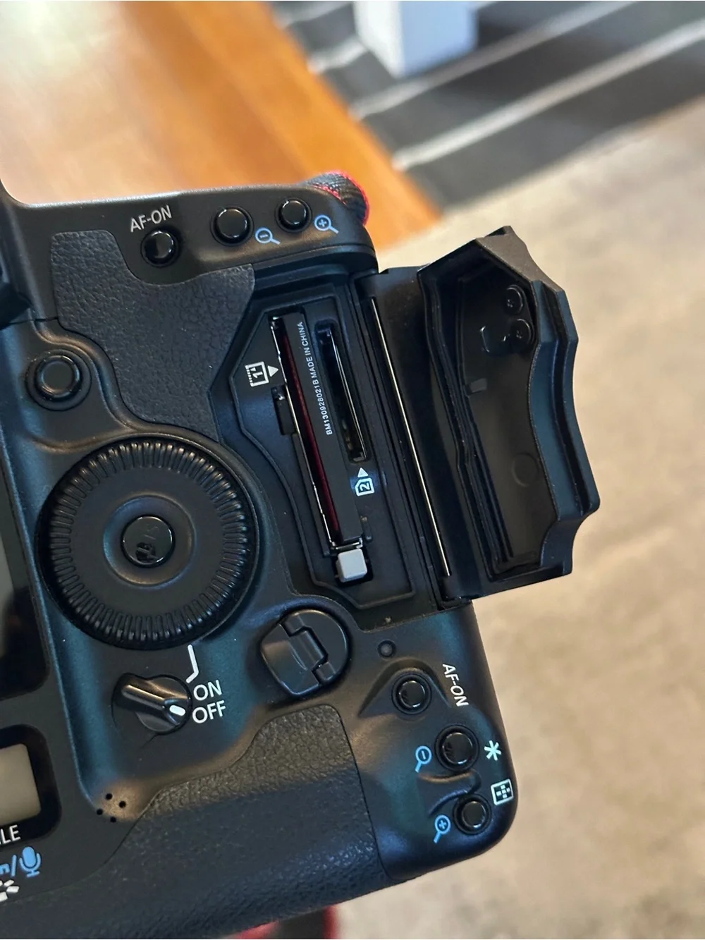 Canon EOS-1 D Mark III, 24-70mm F/2.8 With Accessories
